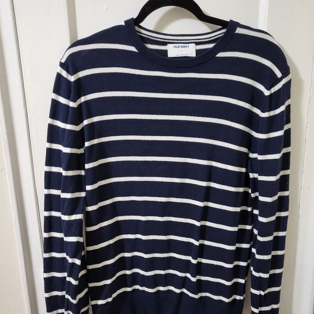 oldnavy blue and white stripes sweater men